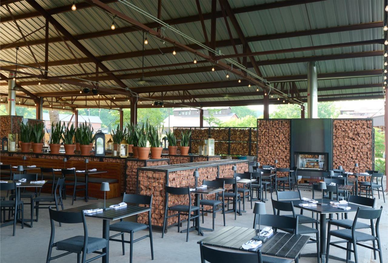 Hutton Brickyards Riverfront Hotel & Venue Kingston Exterior photo