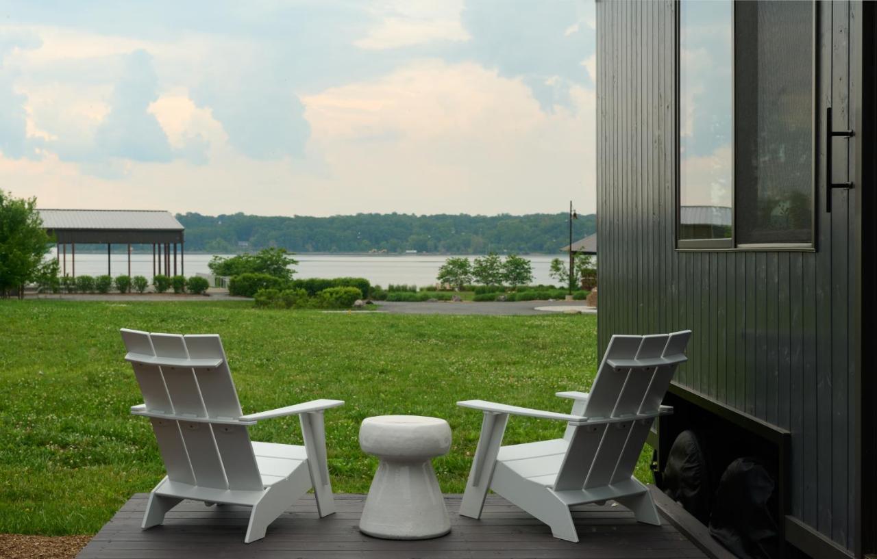 Hutton Brickyards Riverfront Hotel & Venue Kingston Exterior photo